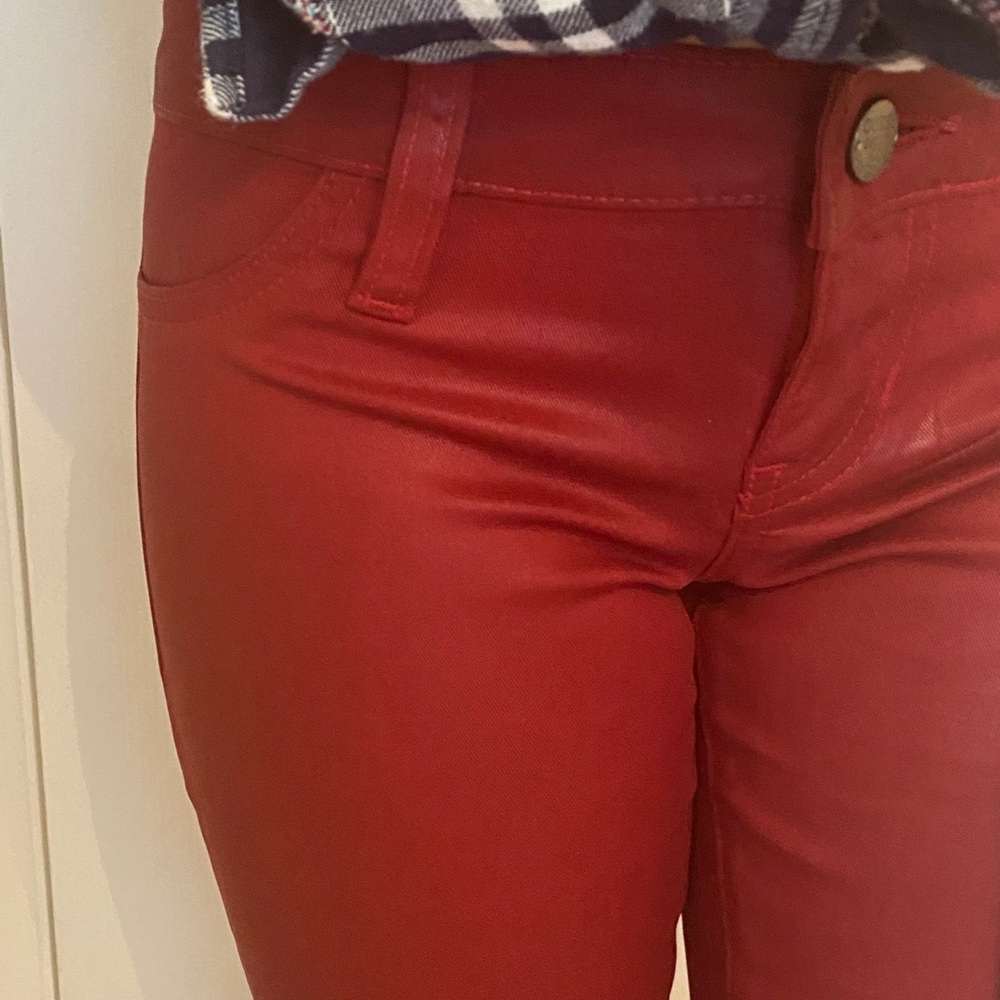 Guess glossy coated jeans - new - size 24